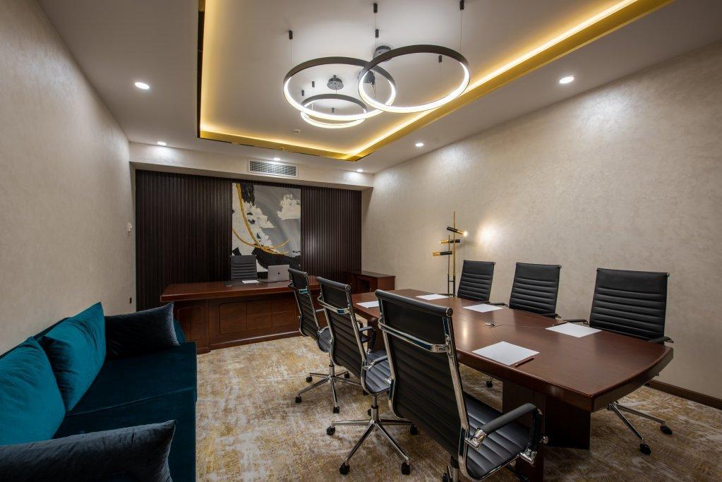 מלון Wyndham Garden טשקנט מראה חיצוני תמונה
