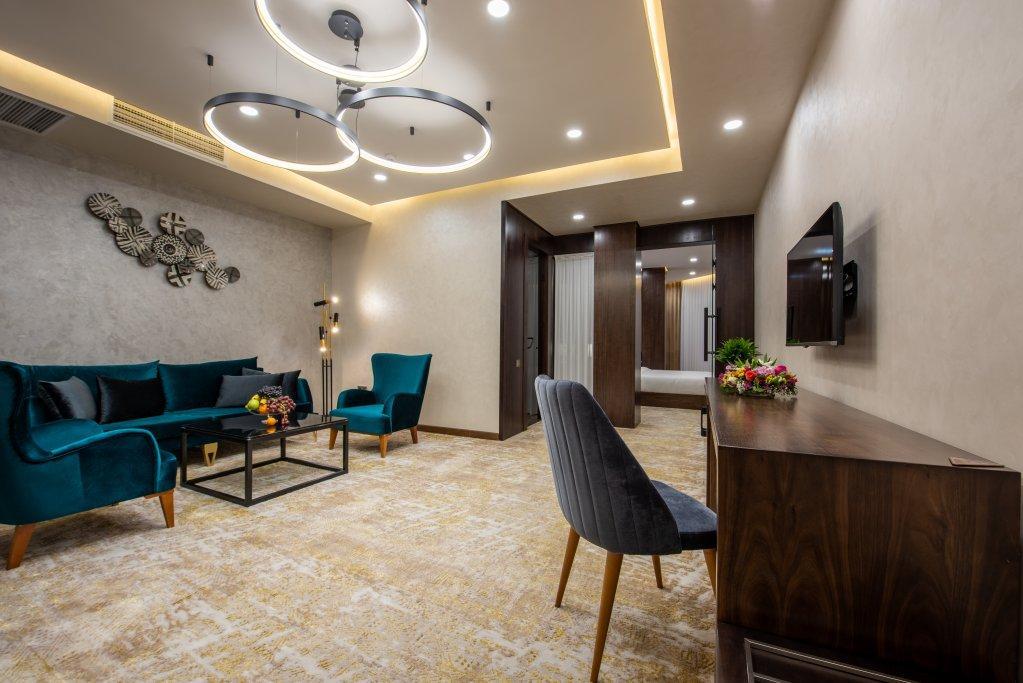 מלון Wyndham Garden טשקנט מראה חיצוני תמונה