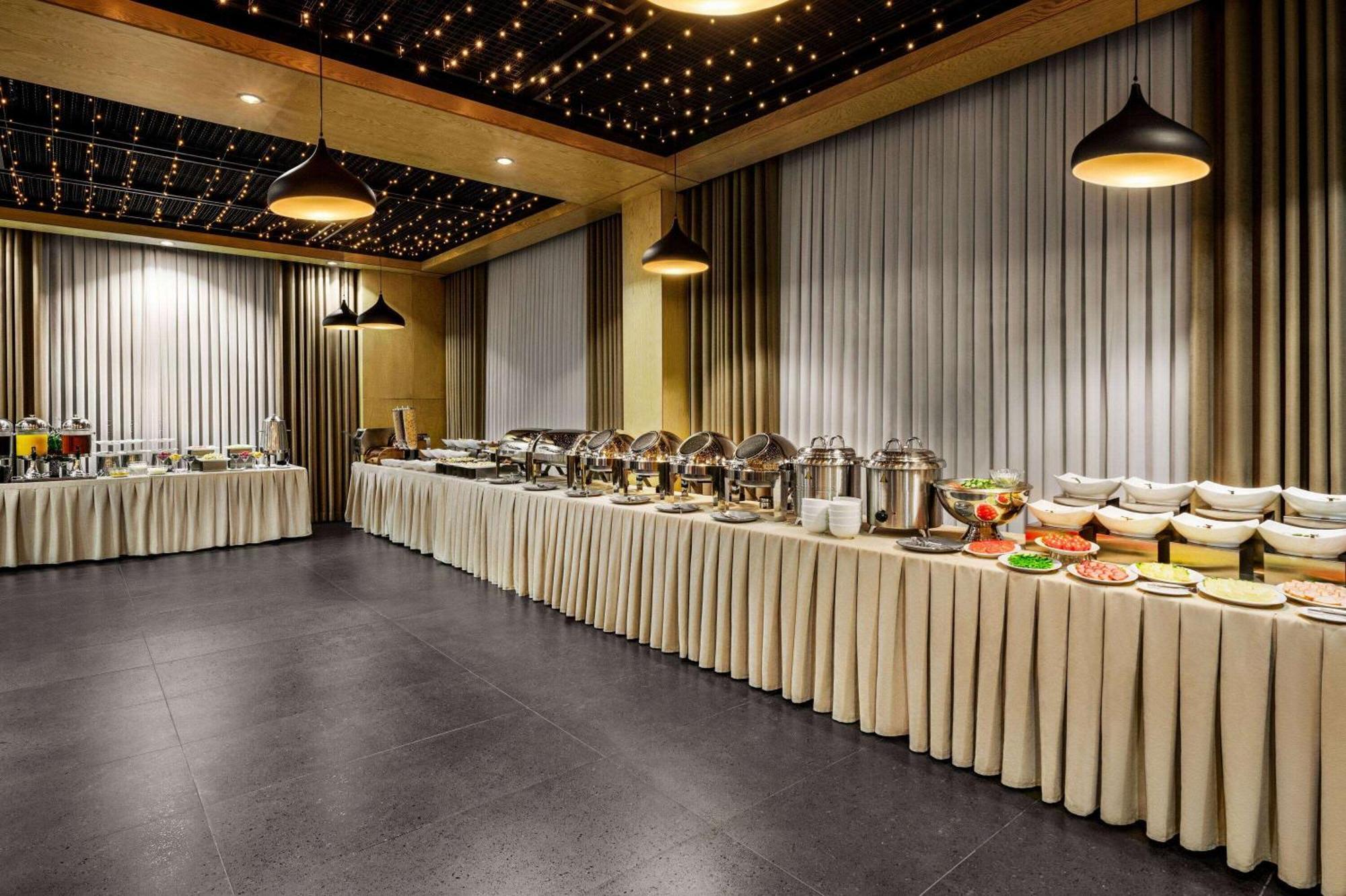 מלון Wyndham Garden טשקנט מראה חיצוני תמונה